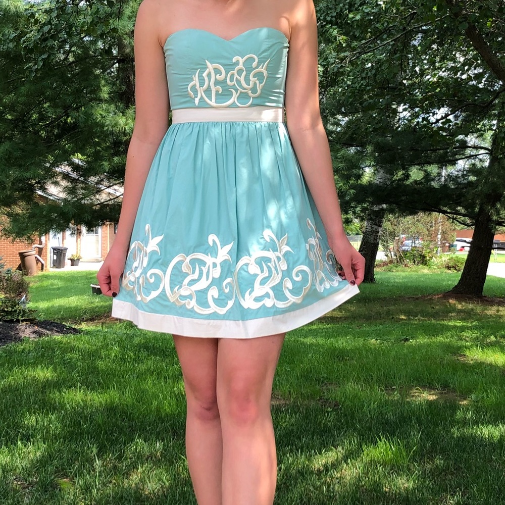 Modcloth Embroidered Dress